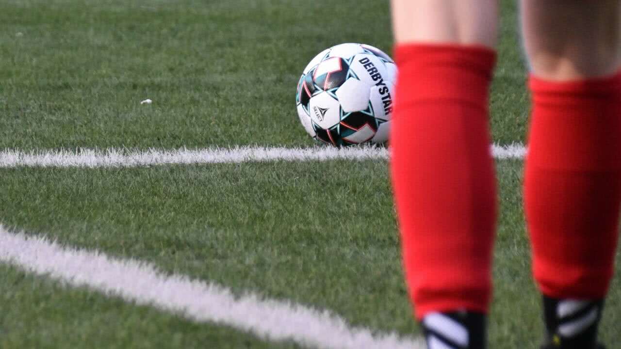 Feature Fußball Anstoß Abstoß Ball