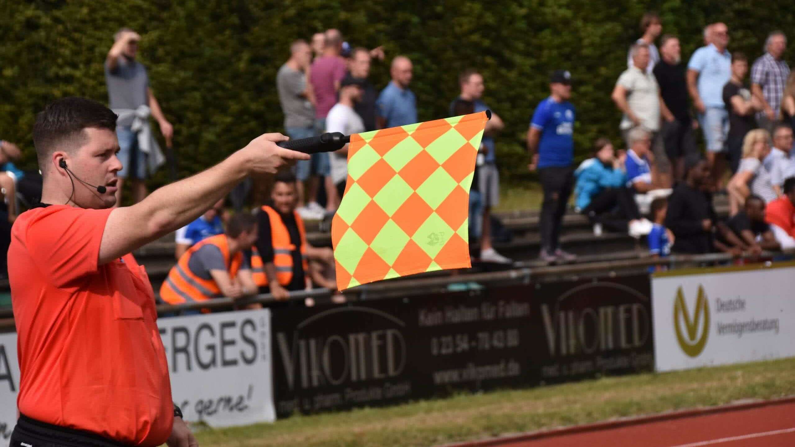 Schiedsrichter Assistent