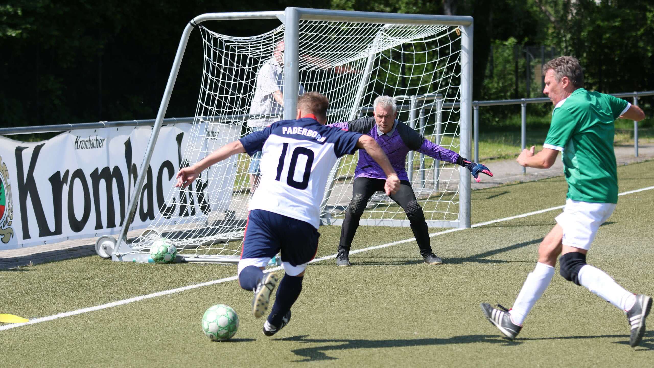 Ü-Fußball für Ältere Feature (1)