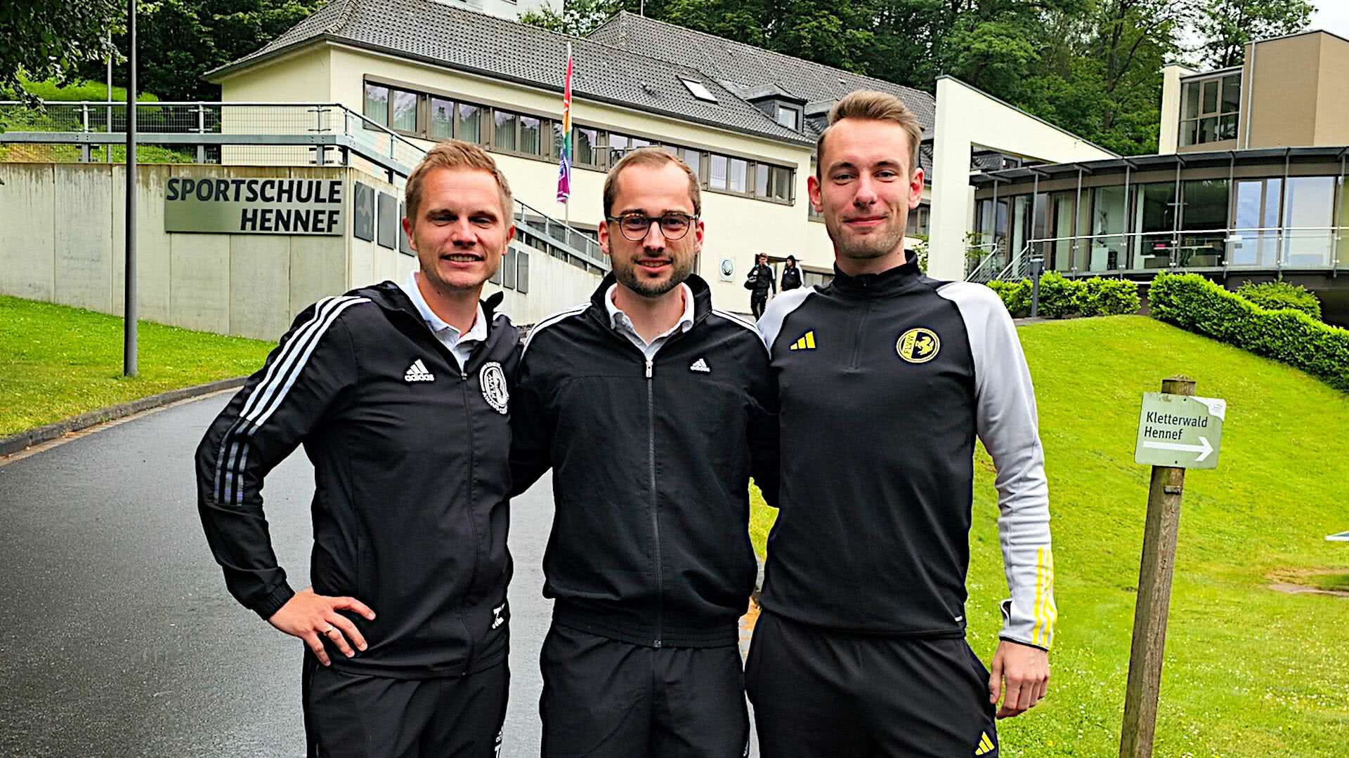 Vorbereitung in Hennef nach dem Aufstieg Timo Ebbings als SRA in die Regionalliega