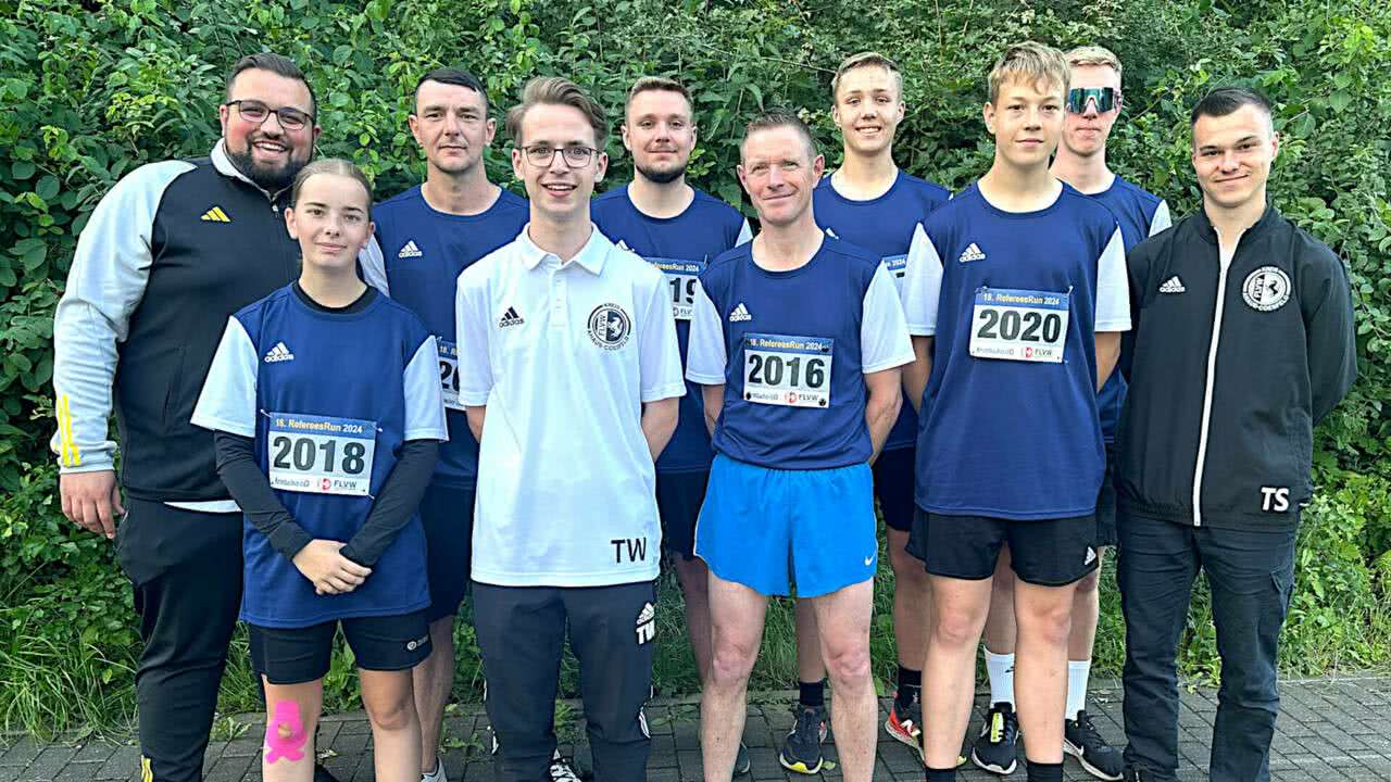 Die Teilnehmer aus dem Kreis Ahaus-Coesfeld beim Referees-Run.