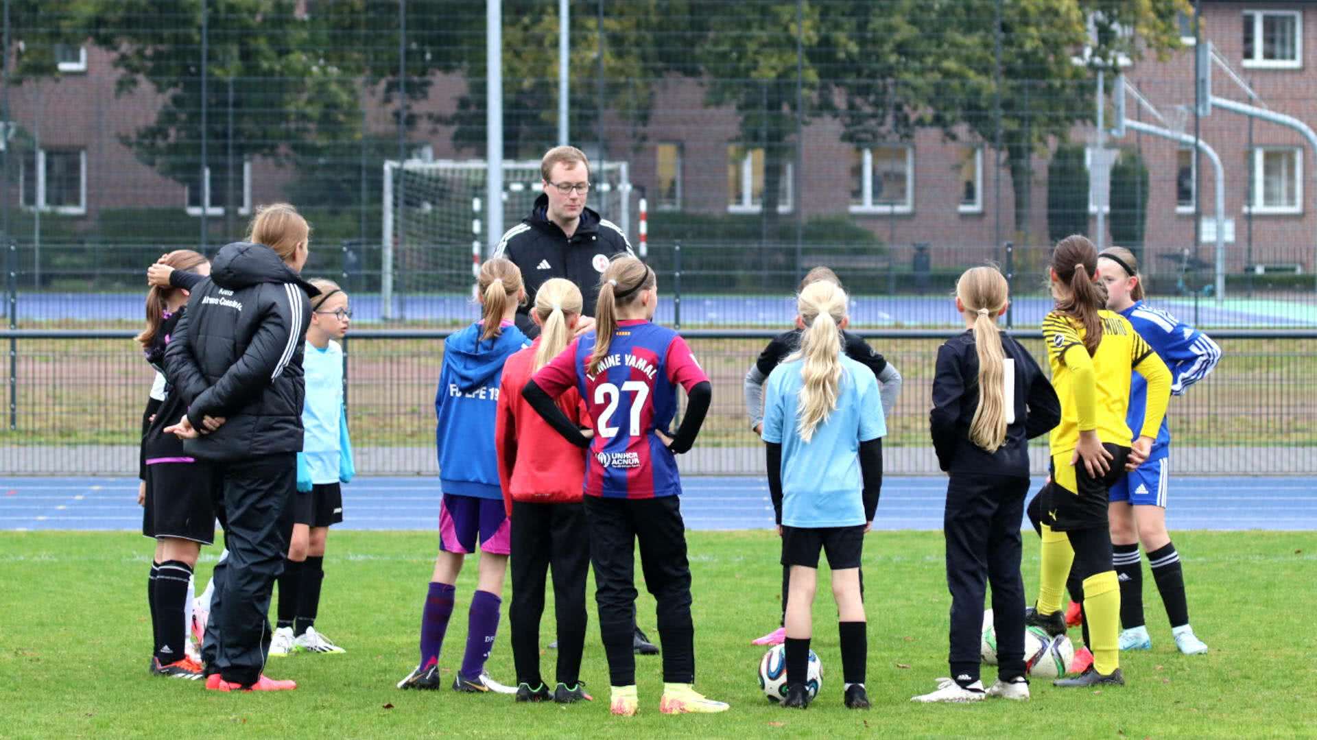 Schulung Mädchenfußball am Stützpunkt Maria-Veen