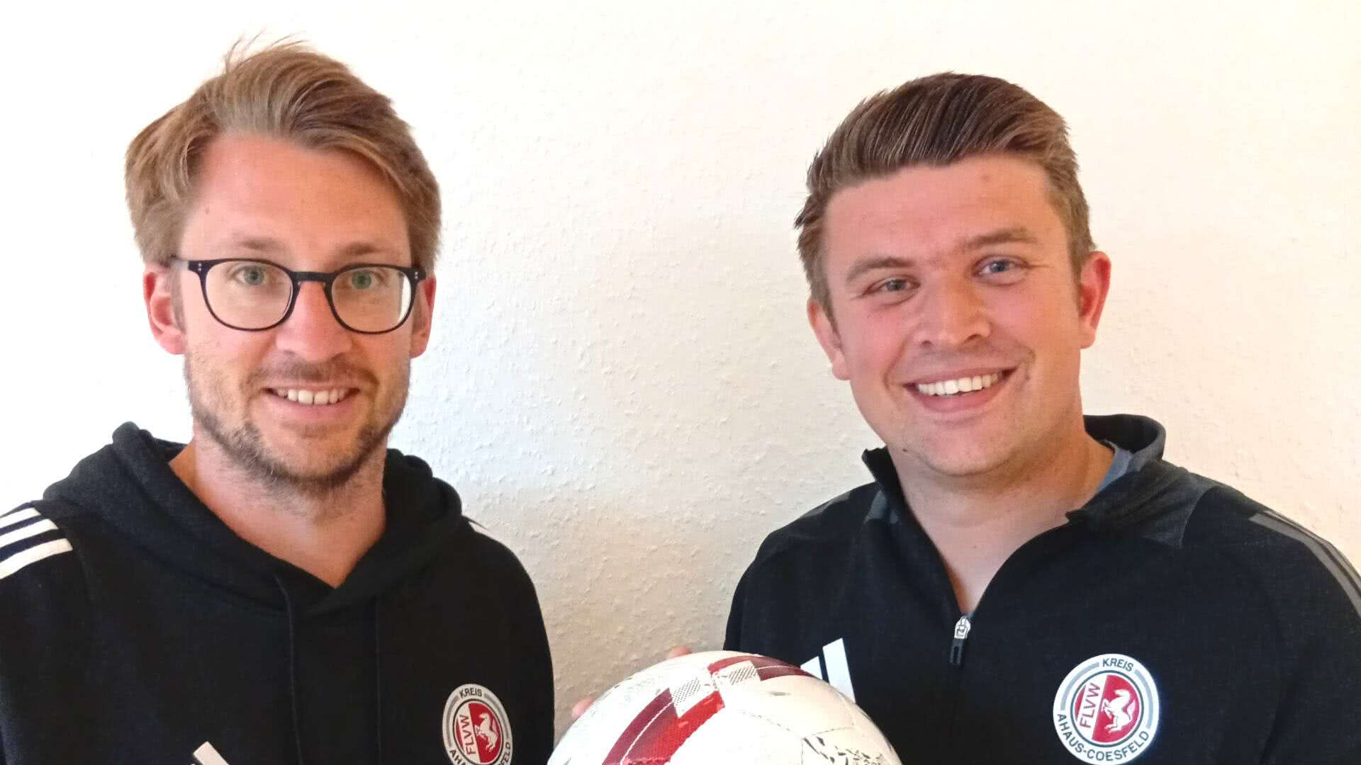 Niklas Pieper und Felix Uppenkamp sind die aktuellen Auswahltrainer in Südlohn