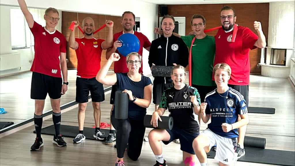 Sporteinheit einiger Kreisschiedsrichter im Gesundheitshaus Hammer