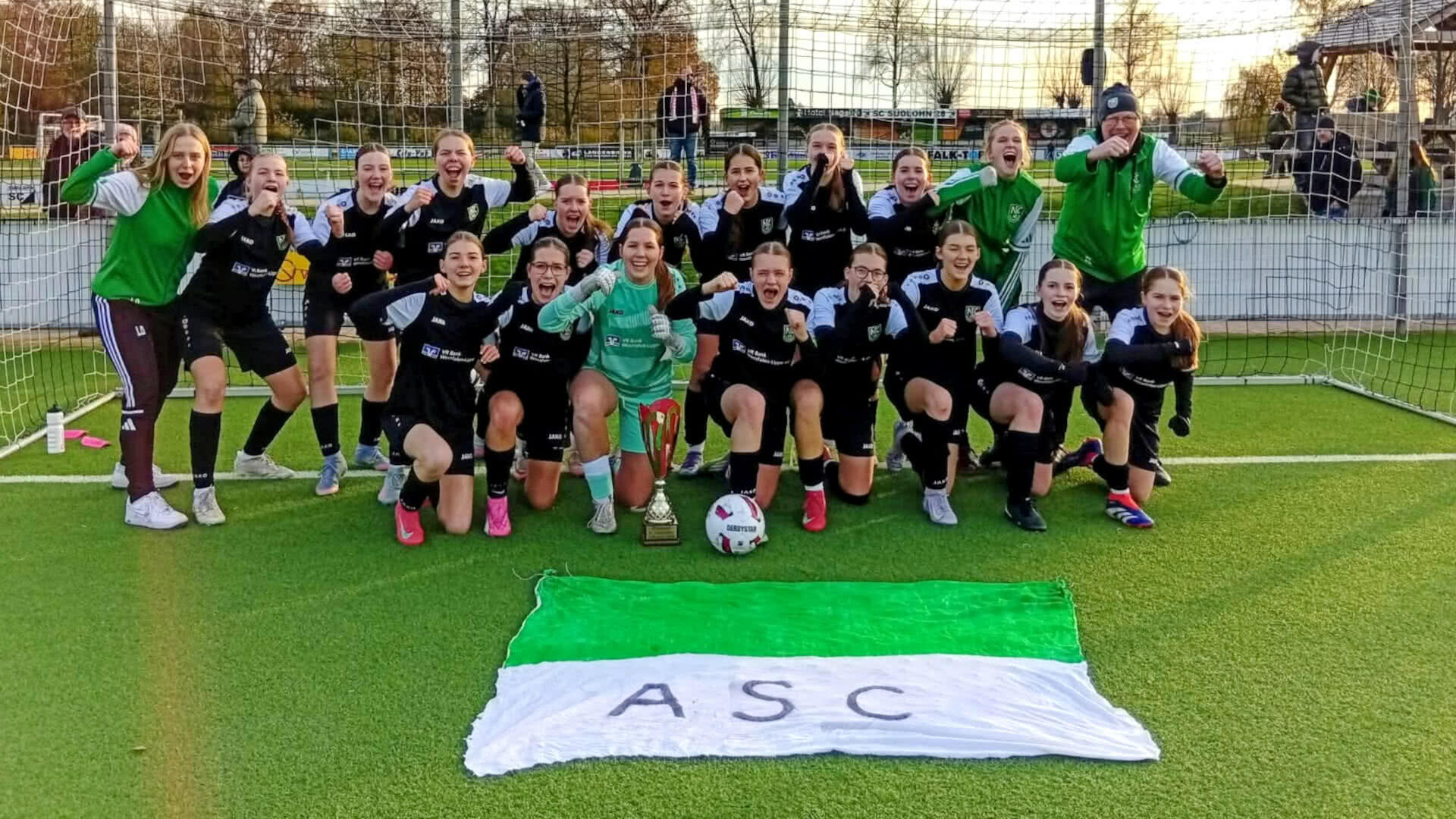 Kreispokalsieger 2025 bei den B-Juniorinnen, der ASC Schöppingen gewinnt 1:0 gegen SV Gescher.