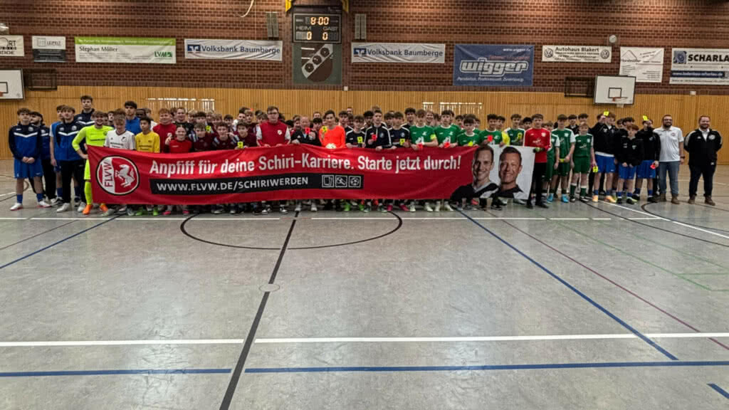 Schiri-Werbeaktion beim B-Junioren-Hallenturnier von Westfalia Osterwick